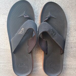 Quicksilver Men’s Flip Flops
13